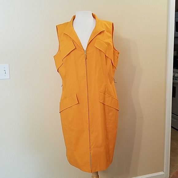 Carlisle Dresses & Skirts - Carlisle zipper dress